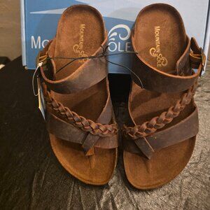 Mountain Sole Women's Sandals - Size 8 - New in Box (with Tags)